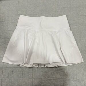Athleta Ace Tennis Skort 13.5” White Size Small